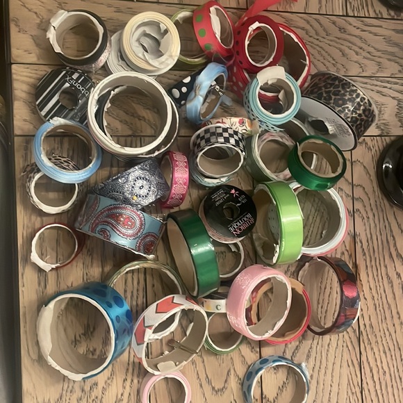 41 spools of various colors, patterns, sizes and lengths of premium Ribbon - Picture 6 of 9